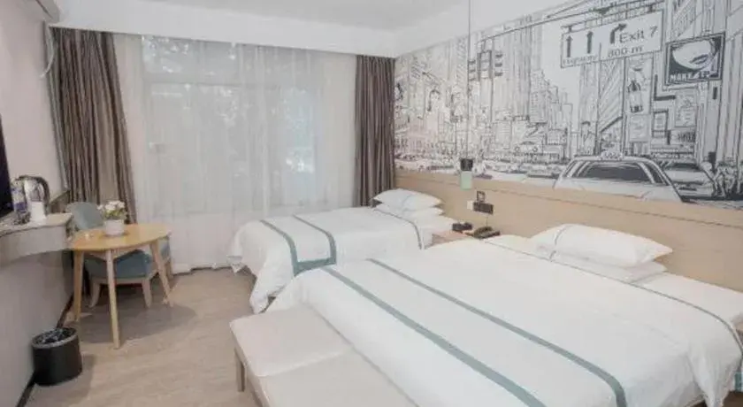 Bed in City Comfort Inn Guangzhou Shisanhang Shachong Metro Station Bed in City Comfort Inn Guangzhou Shisanhang Shachong Metro Station