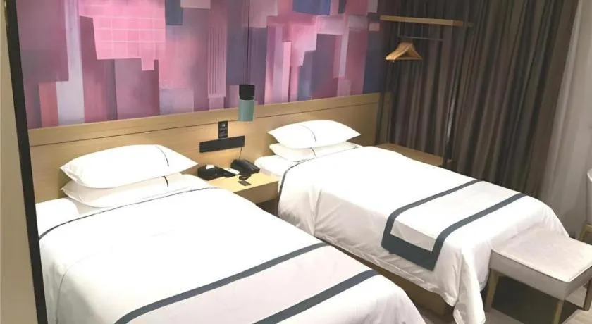 Bed in City Comfort Inn Guangzhou Shisanhang Shachong Metro Station