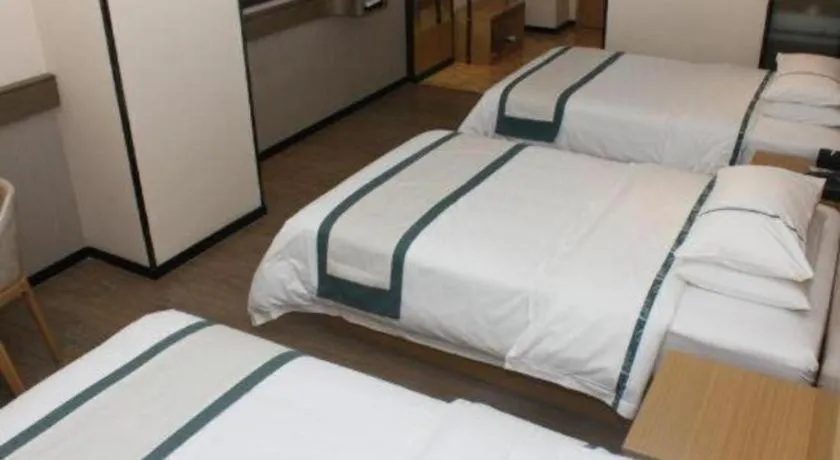 Bed in City Comfort Inn Guangzhou Shisanhang Shachong Metro Station