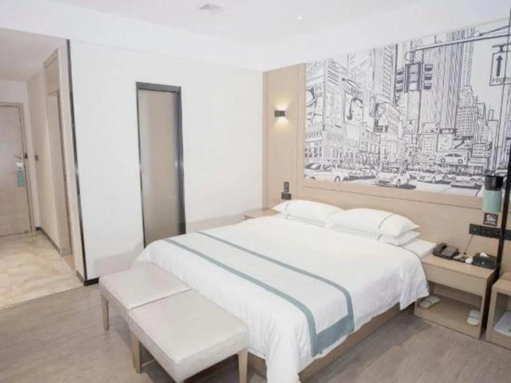 Bed in City Comfort Inn Guangzhou Shisanhang Shachong Metro Station