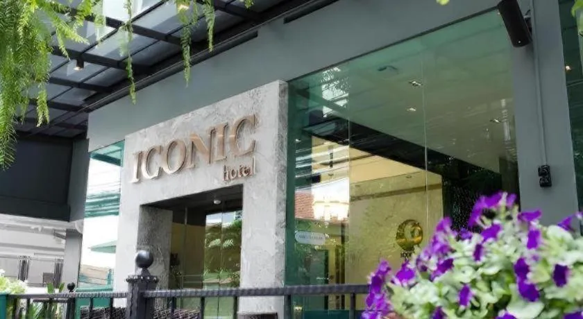 Iconic Hotel