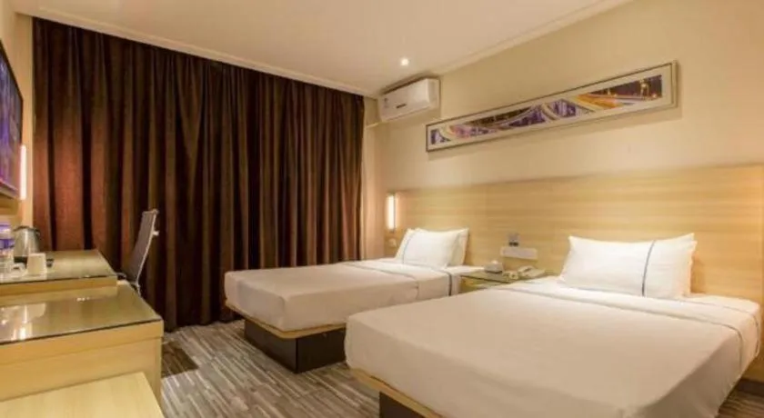 Bed in City Comfort Inn Wuhan Jiefang Avenue Xinrong Light Rail Station