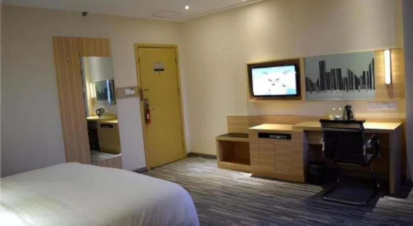Bed in City Comfort Inn Wuhan Jiefang Avenue Xinrong Light Rail Station