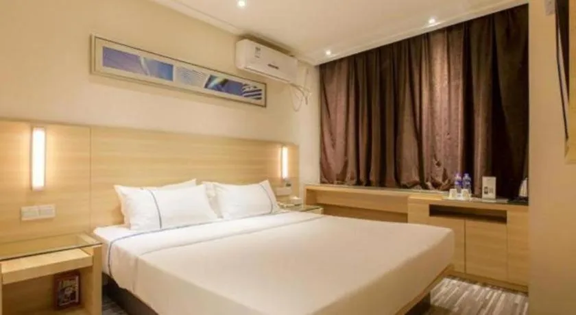 Bed in City Comfort Inn Wuhan Jiefang Avenue Xinrong Light Rail Station