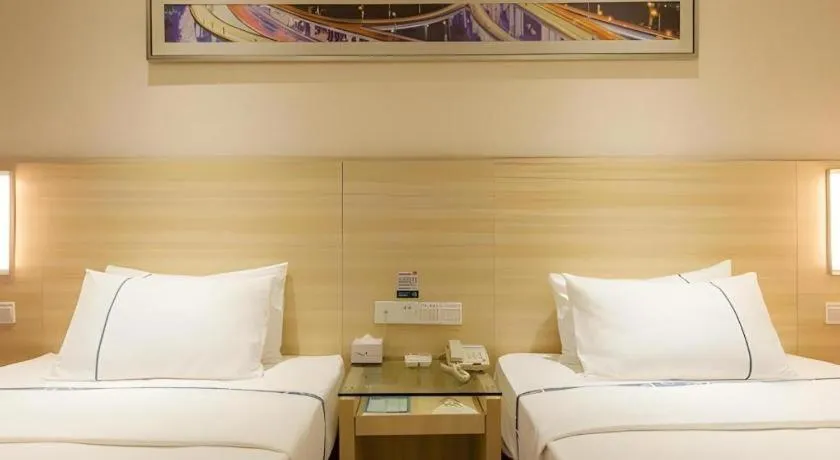 Bed in City Comfort Inn Wuhan Jiefang Avenue Xinrong Light Rail Station