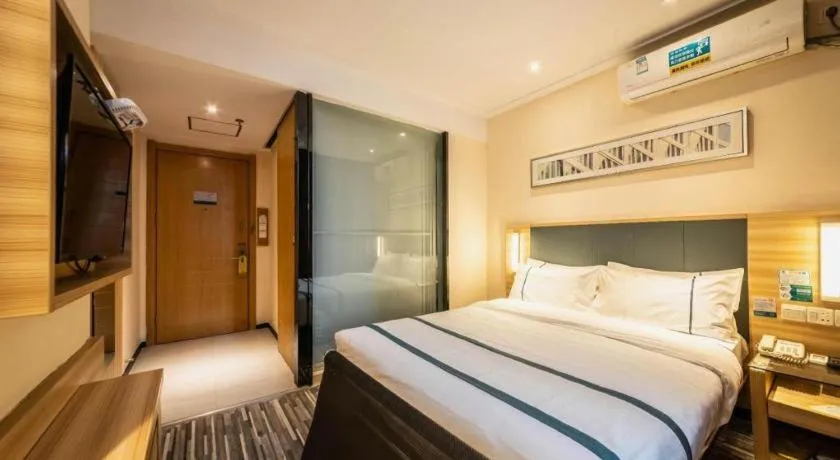 Bed in City Comfort Inn Zhengzhou Railway Station Erqi Square