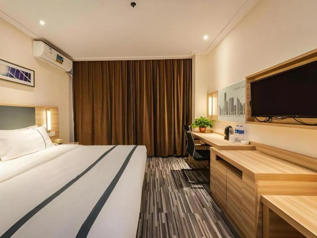 Bed in City Comfort Inn Zhengzhou Railway Station Erqi Square