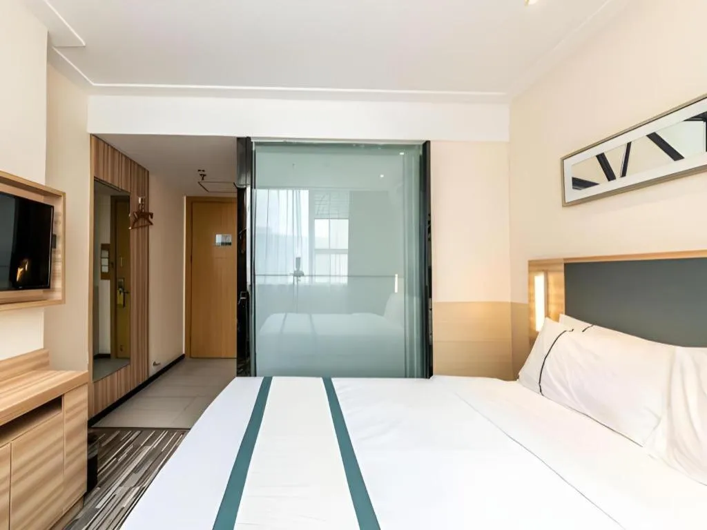 Bed in City Comfort Inn Zhengzhou Railway Station Erqi Square