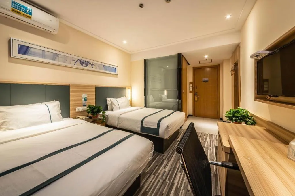 Bed in City Comfort Inn Zhengzhou Railway Station Erqi Square