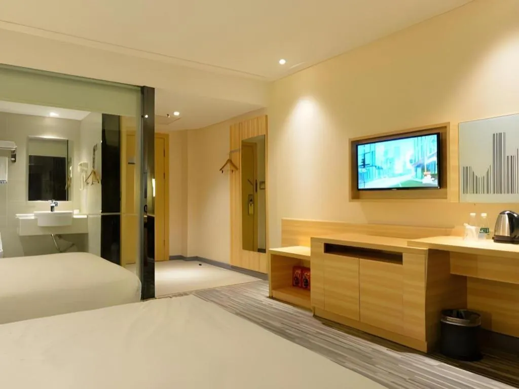 Bed in City Comfort Inn Zhengzhou Railway Station Erqi Square