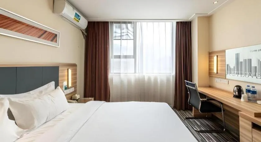 Bed in City Comfort Inn Zhengzhou Railway Station Erqi Square