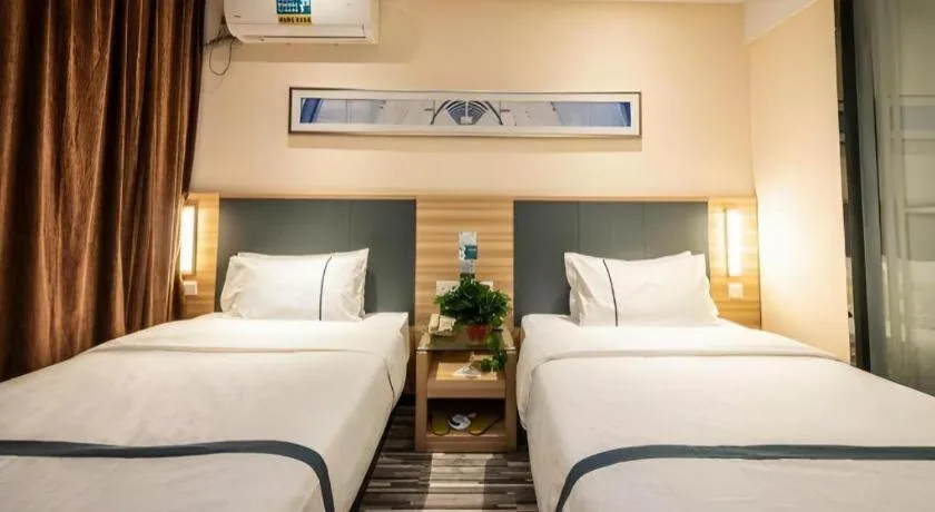 Bed in City Comfort Inn Zhengzhou Railway Station Erqi Square