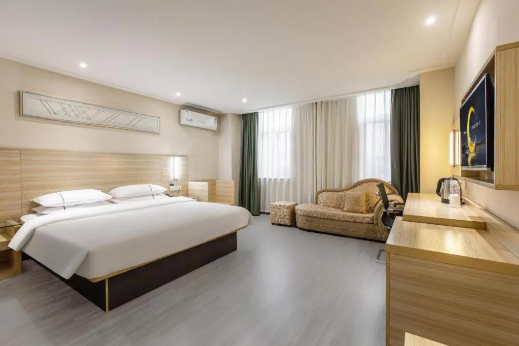 Bed in City Comfort Inn Wuhan Fengshu Er Road Baijin Mansion