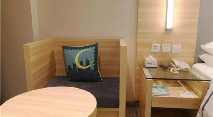 Bed in City Comfort Inn Zhongshan Nanqu Subdistrict Yong'an Square