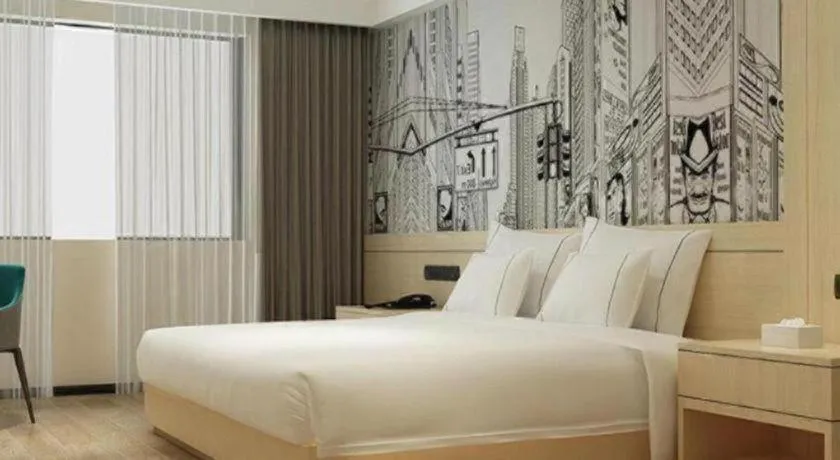 Bed in City Comfort Inn Haikou Zhongjie Road Walking Street