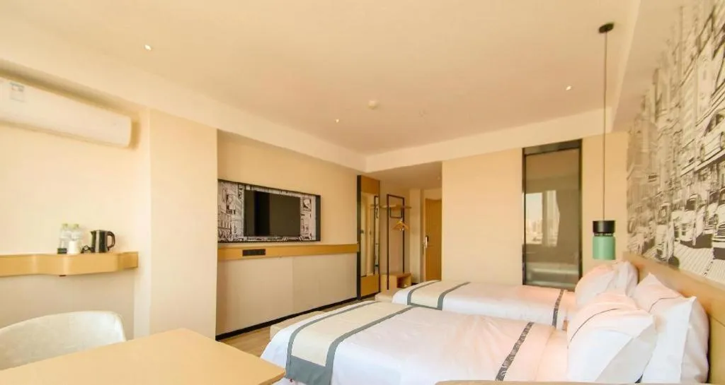 Bed in City Comfort Inn Haikou Zhongjie Road Walking Street