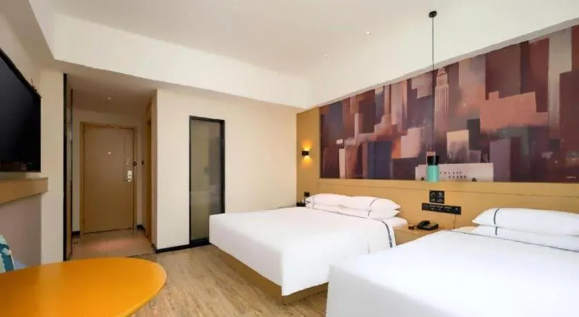 Bed in City Comfort Inn Haikou Zhongjie Road Walking Street