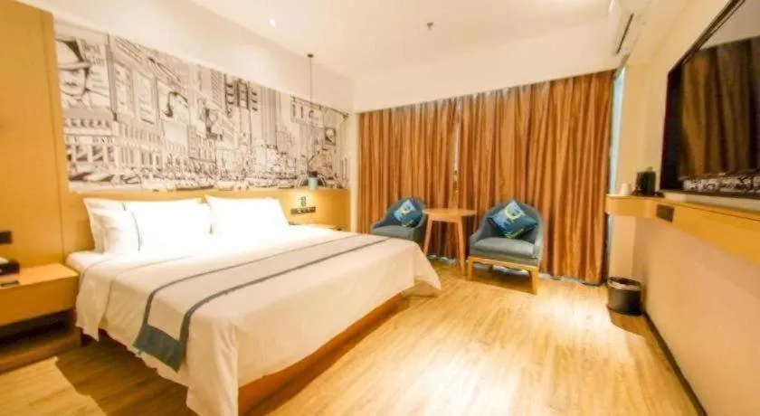 Bed in City Comfort Inn Haikou Zhongjie Road Walking Street