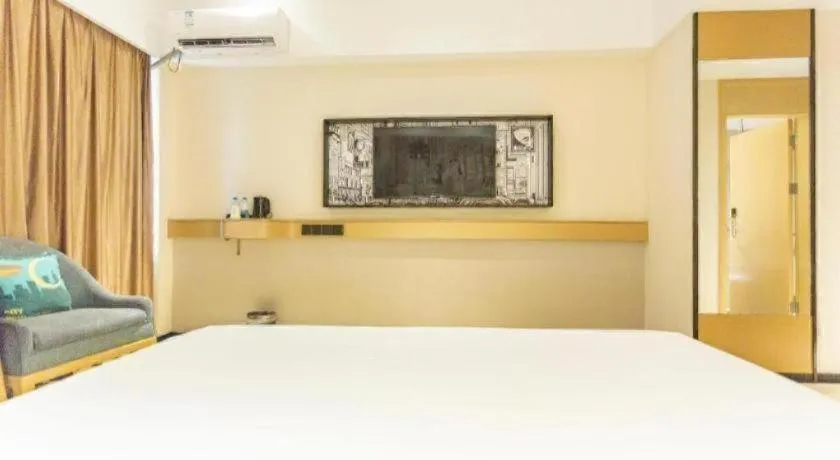 Bed in City Comfort Inn Haikou Zhongjie Road Walking Street