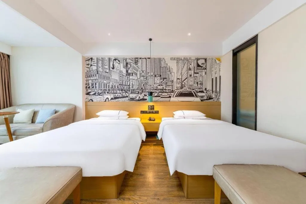 Bed in City Comfort Inn Haikou Zhongjie Road Walking Street