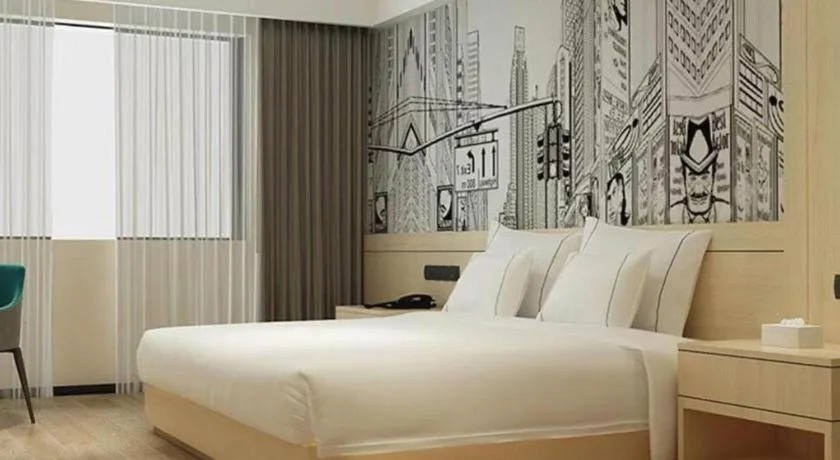 Bed in City Comfort Inn Haikou Zhongjie Road Walking Street
