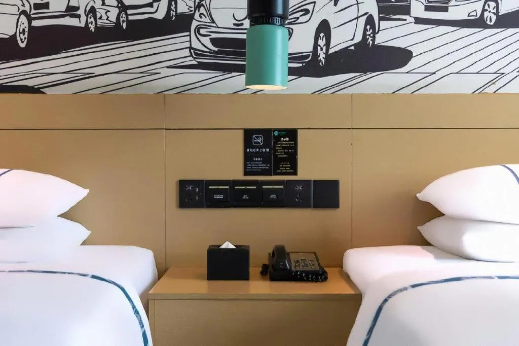 Bed in City Comfort Inn Haikou Zhongjie Road Walking Street