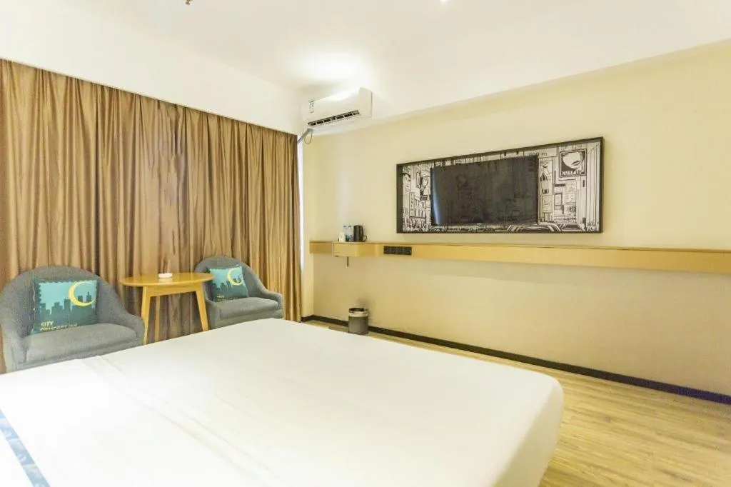 Bed in City Comfort Inn Haikou Zhongjie Road Walking Street