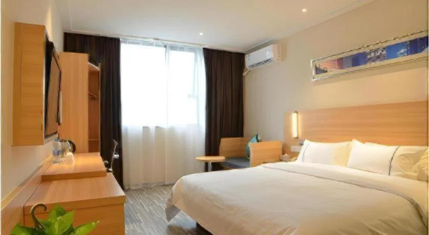 Bed in City Comfort Inn Wuhan Huanghe Tower Shouyi Metro Station