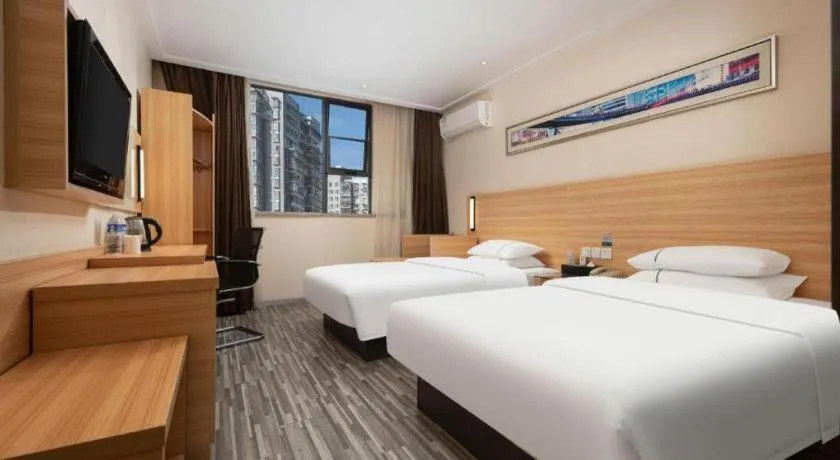 Bed in City Comfort Inn Wuhan Huanghe Tower Shouyi Metro Station