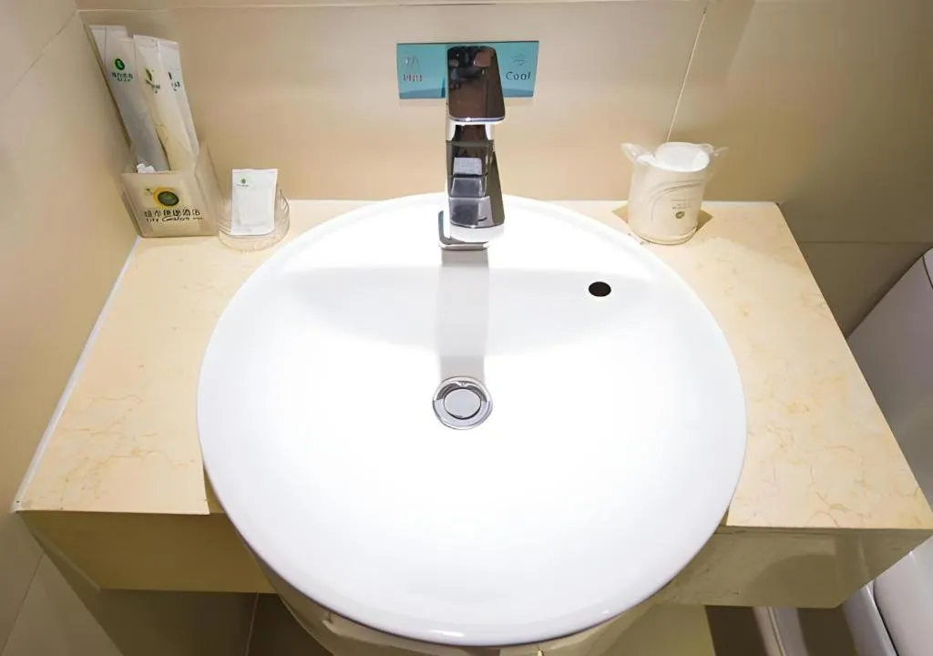 City Comfort Inn Wuhan Huanghe Tower Shouyi Metro Station