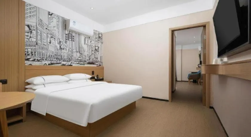 Bed in City Comfort Inn Wuhan Huanghe Tower Shouyi Metro Station