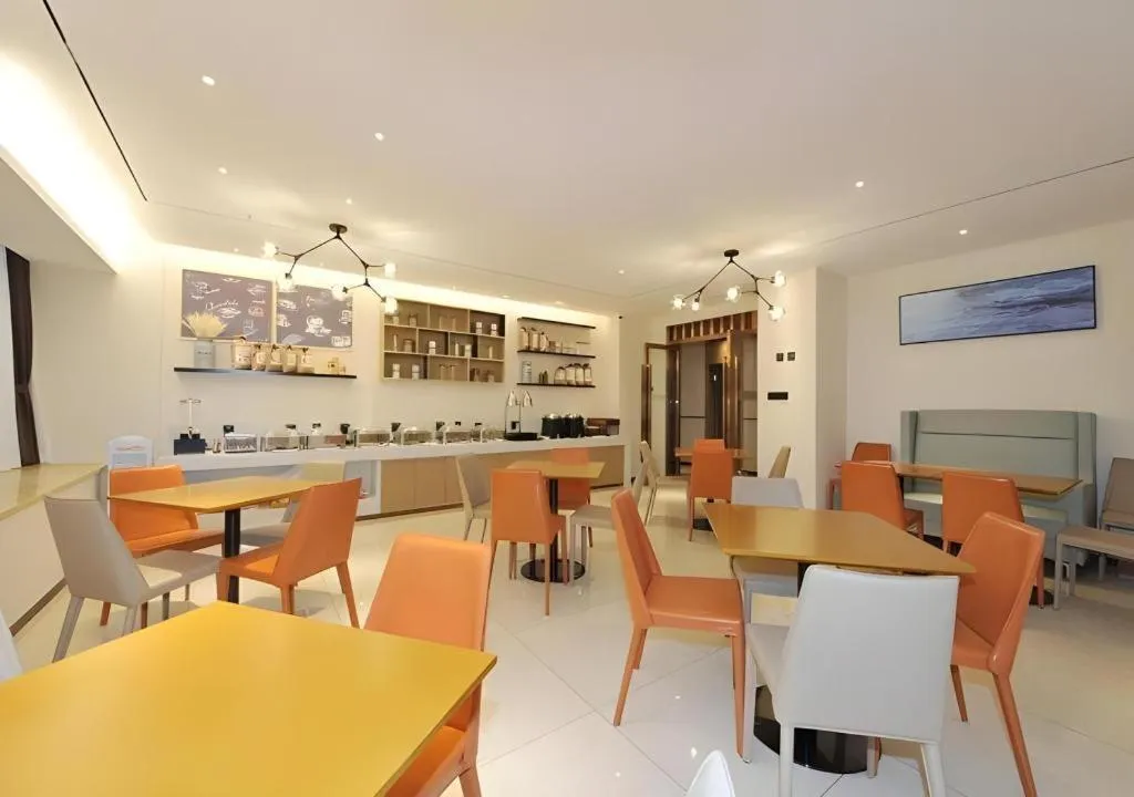 City Comfort Inn Chengdu Wenjiang University Town Fengxi River Metro Station