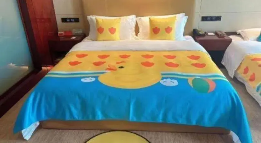 Bed in Ramada by Wyndham Wuhan Dongxihu Bed in Ramada by Wyndham Wuhan Dongxihu