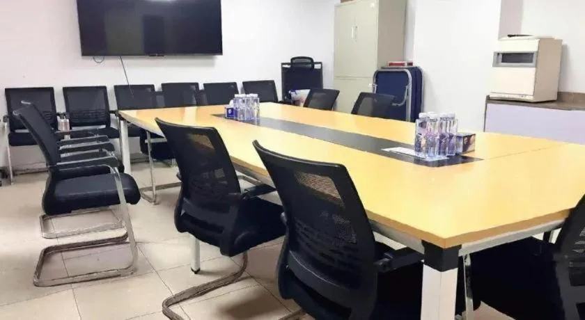 ZMAX Hotels Shenzhen Lianhuacun Metro Station