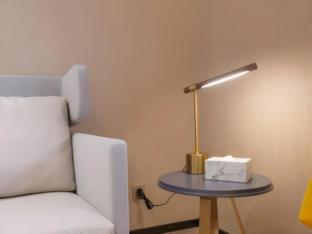 ZMAX Hotels Shenzhen Lianhuacun Metro Station