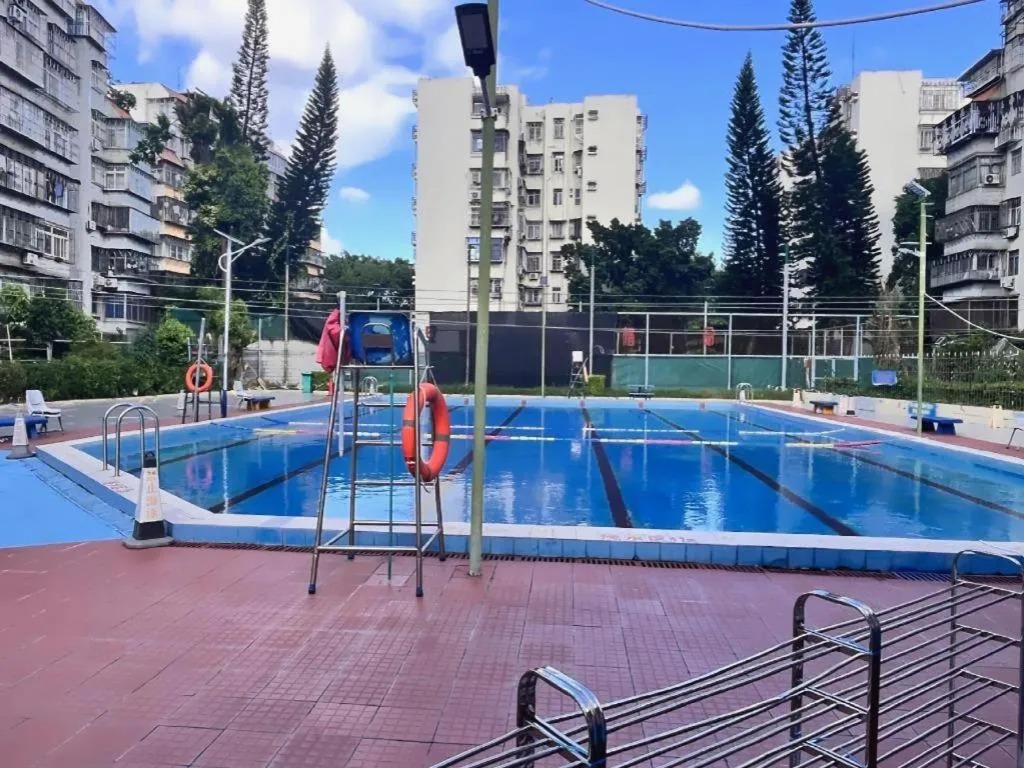 ZMAX Hotels Shenzhen Lianhuacun Metro Station