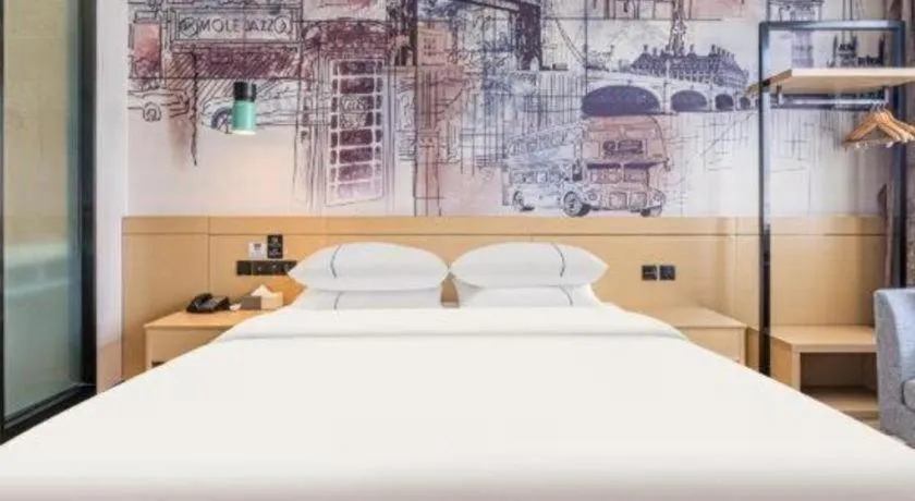 Bed in City Comfort Inn Kunming Xi'an Kang Road