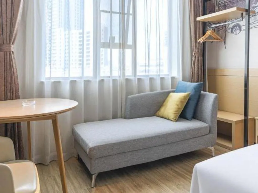 Bed in City Comfort Inn Kunming Xi'an Kang Road