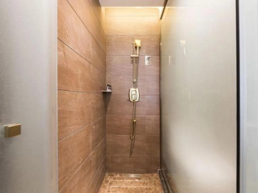 James Joyce Coffetel Zhengzhou Beilong Wetland Park