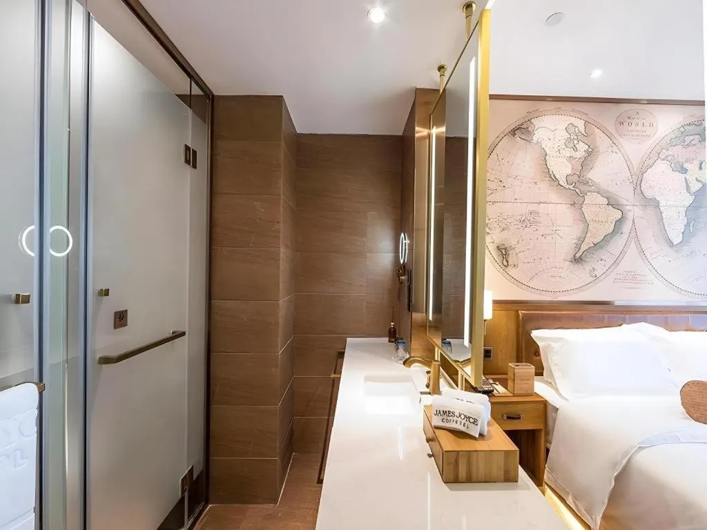 Bed in James Joyce Coffetel Zhengzhou Beilong Wetland Park