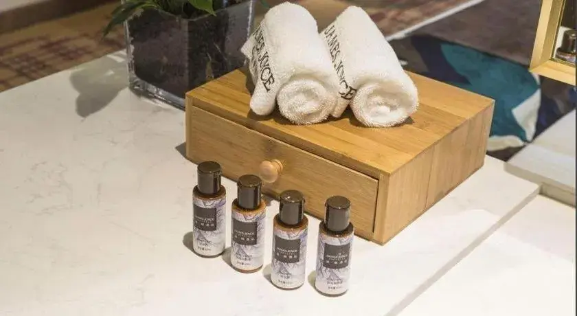 James Joyce Coffetel Zhengzhou Beilong Wetland Park James Joyce Coffetel Zhengzhou Beilong Wetland Park