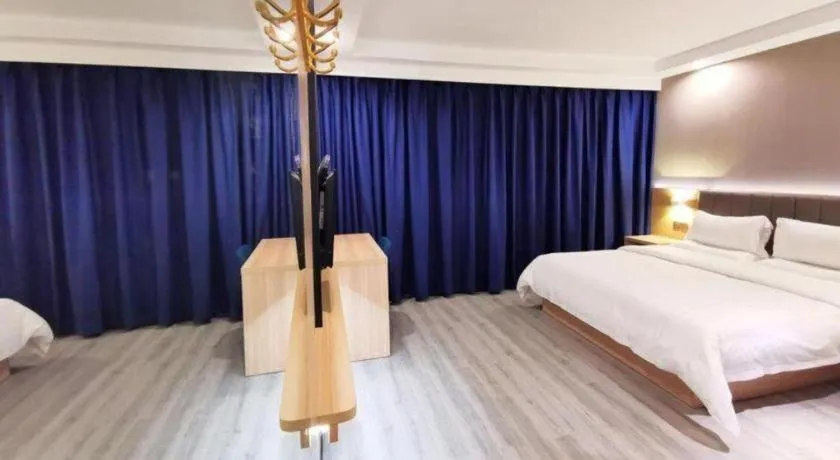 Bed in 7 Days Premium Hotel Hangzhou West lake Hubin