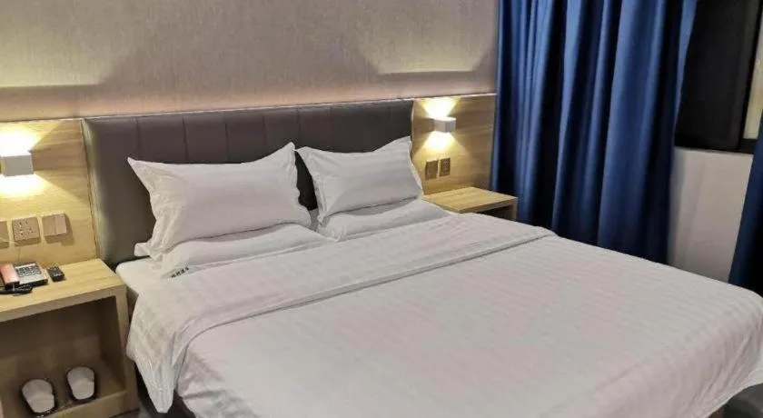 Bed in 7 Days Premium Hotel Hangzhou West lake Hubin