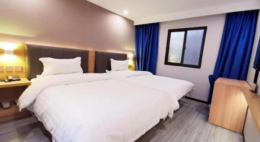 Bed in 7 Days Premium Hotel Hangzhou West lake Hubin