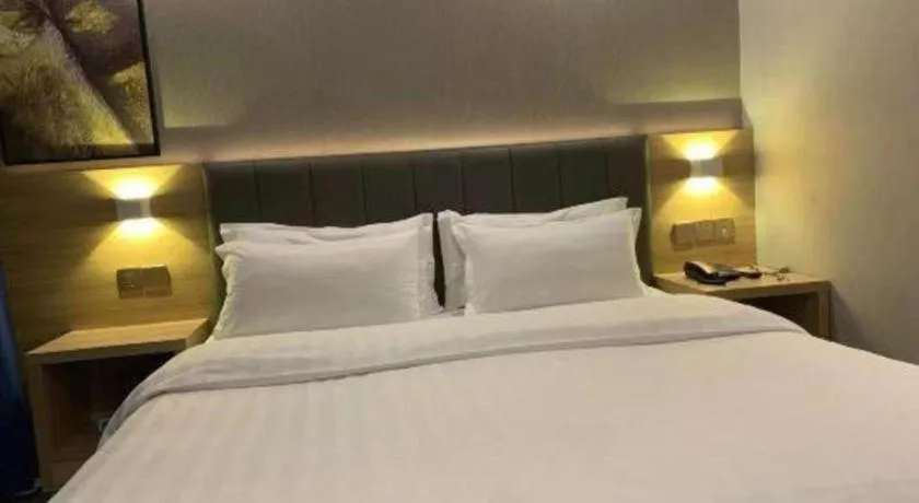 Bed in 7 Days Premium Hotel Hangzhou West lake Hubin