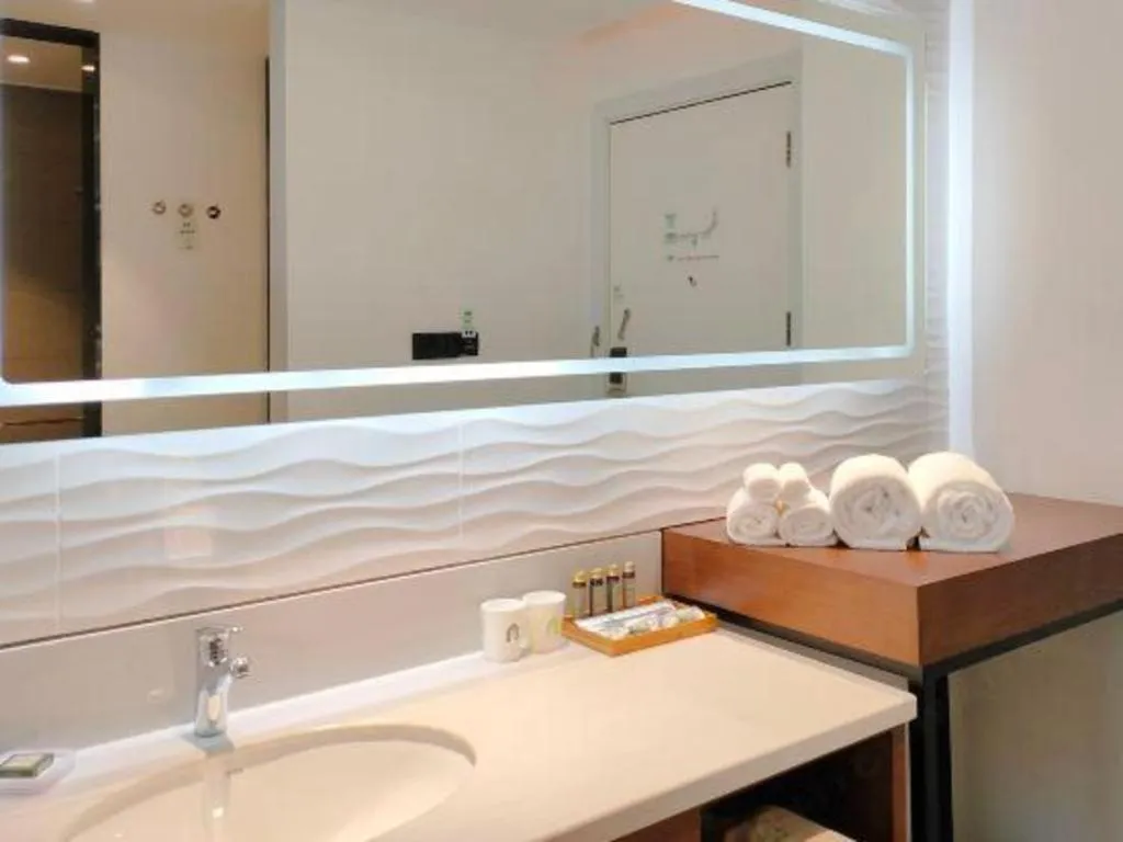 Campanile Hotel Shenzhen Bay Convention and Exhibition Center