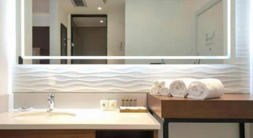 Campanile Hotel Shenzhen Bay Convention and Exhibition Center