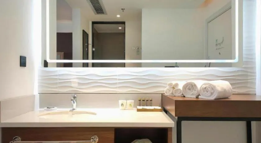 Campanile Hotel Shenzhen Bay Convention and Exhibition Center