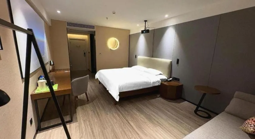 Bed in Campanile Hotel Shenzhen Bay Convention and Exhibition Center