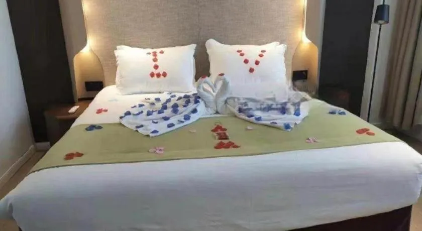 Bed in Campanile Hotel Shenzhen Bay Convention and Exhibition Center